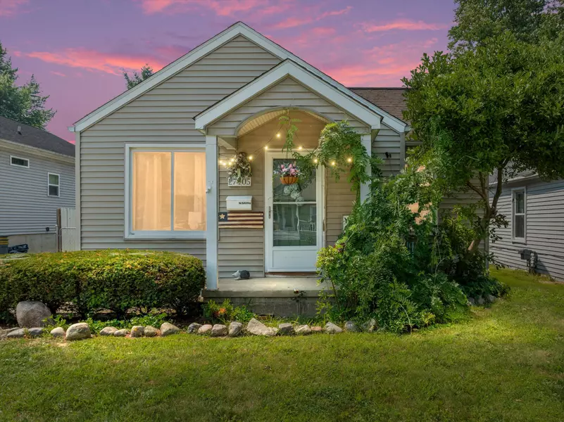 27105 Alger Street, Madison Heights, MI 48071