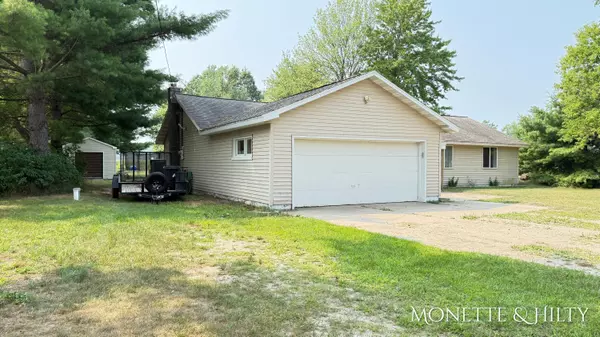 Holton, MI 49425,8141 Marvin Road