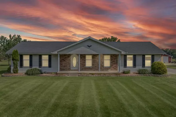 5249 Carleton Rockwood Road, South Rockwood, MI 48179