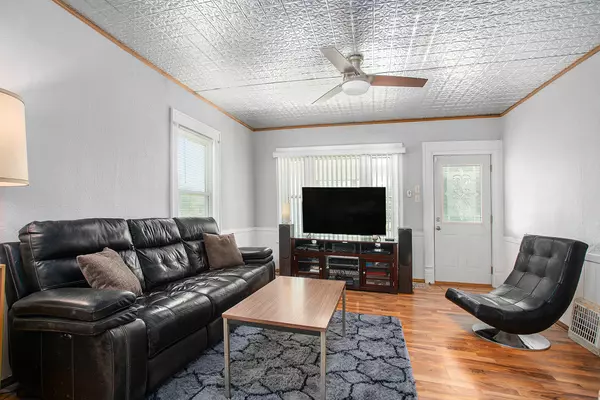 Holland, MI 49423,463 Harrison Avenue