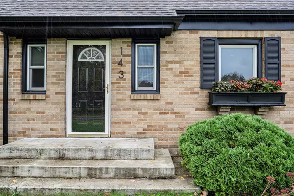 Grand Rapids, MI 49546,143 Ivanhoe NE Avenue