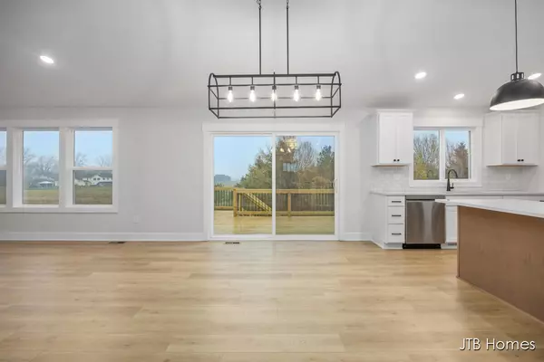 Allendale, MI 49401,11440 Shoreline Drive #110