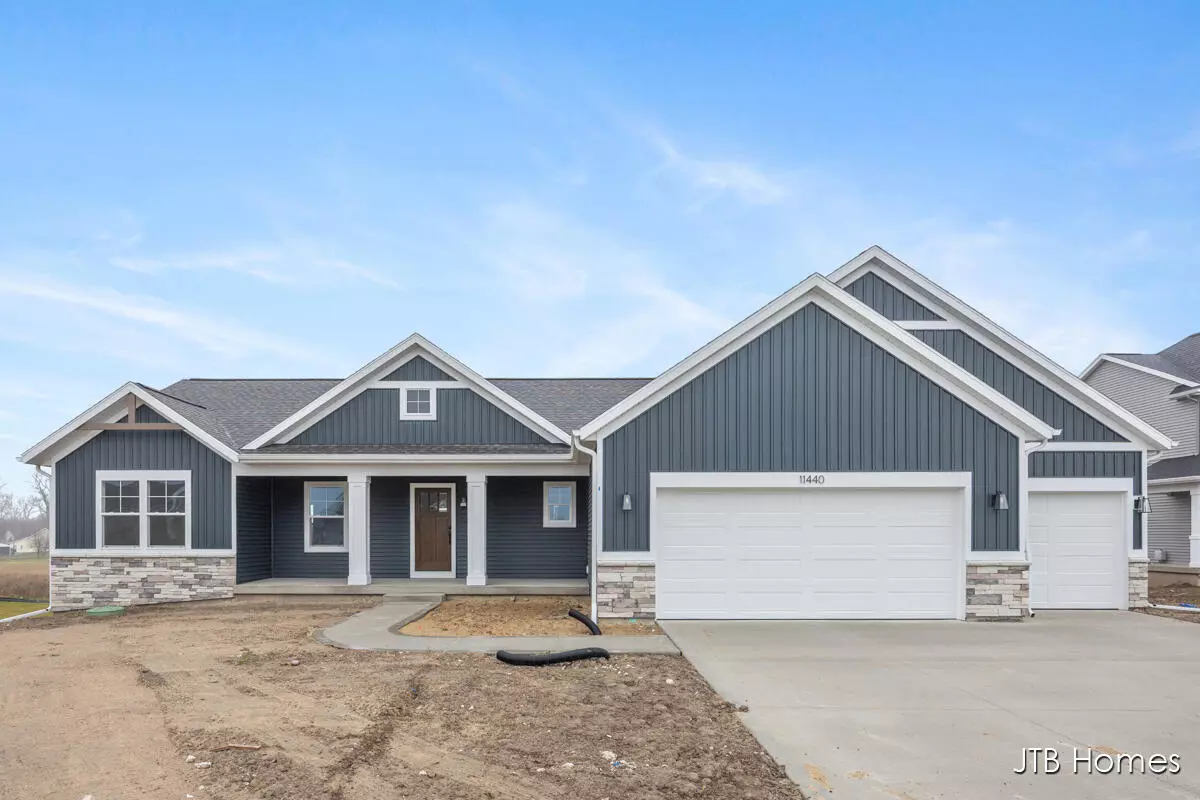 Allendale, MI 49401,11440 Shoreline Drive #110