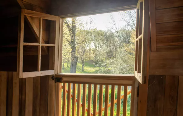 Grand Rapids, MI 49525,3705 Grand River NE Drive