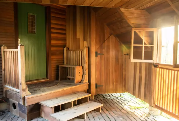 Grand Rapids, MI 49525,3705 Grand River NE Drive