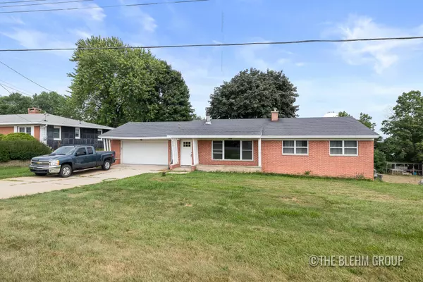 3770 Cordes NW Avenue, Comstock Park, MI 49321