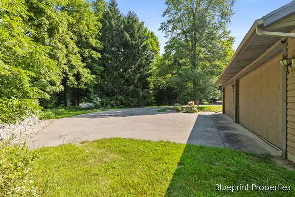 Middleville, MI 49333,10555 Riverdale Road