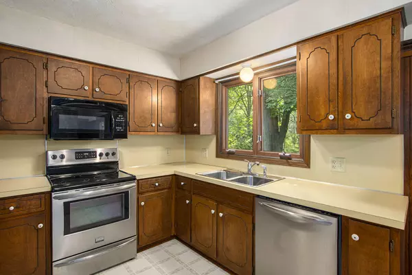 Holland, MI 49424,15576 Ryan Drive