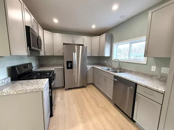 Three Rivers, MI 49093,632 Spring Street