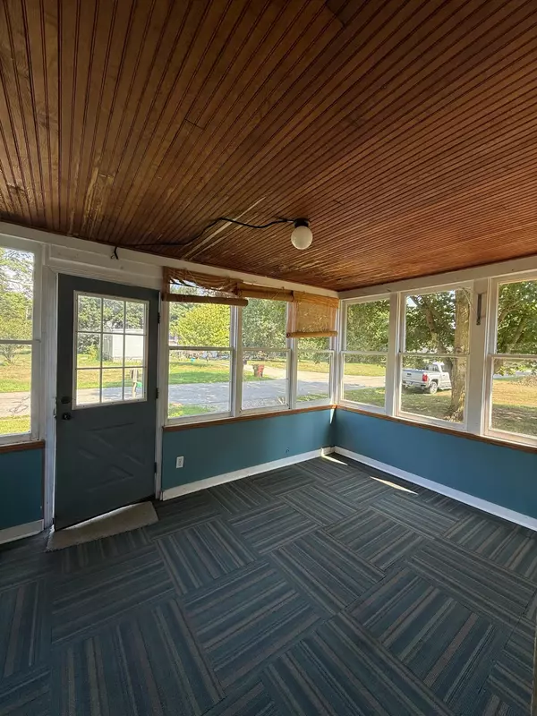 Lyons, MI 48851,255 N Hawley Street