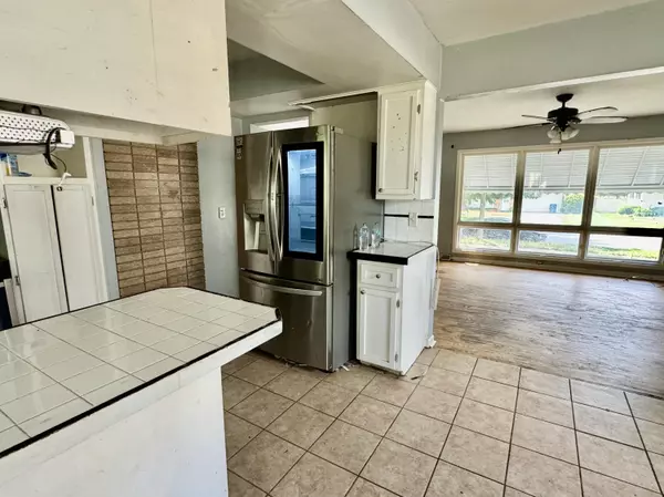 Wyoming, MI 49519,3042 Perry SW Avenue