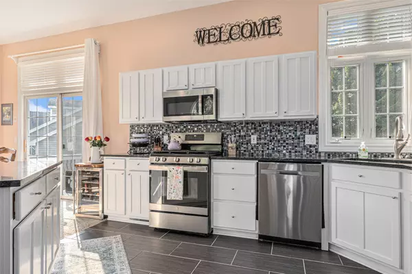 Hudsonville, MI 49426,7091 Pine Oak Lane