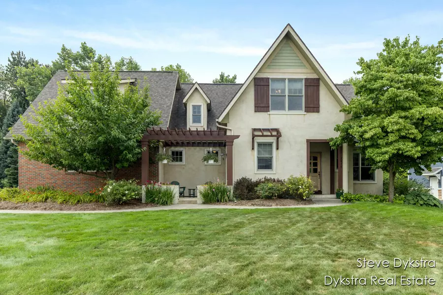 2479 Shears Crossing NE Court, Grand Rapids, MI 49525
