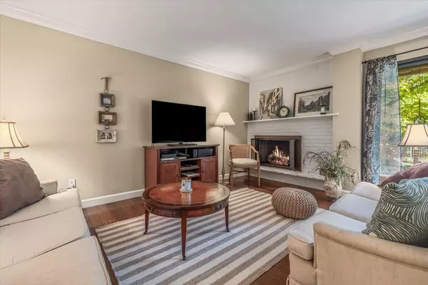 St. Joseph, MI 49085,2727 S Lakeshore Drive #G27