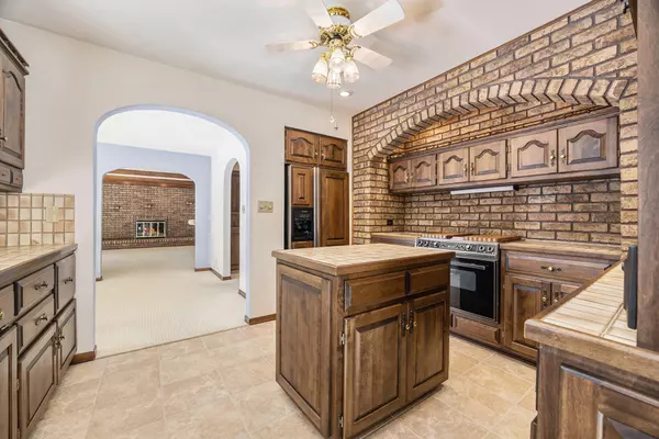 Holland, MI 49424,149 S 168th Avenue