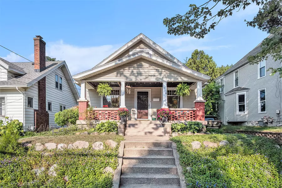 119 Arthur NE Avenue, Grand Rapids, MI 49503