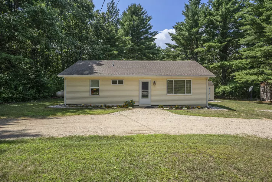 3979 Pfeiffer Court, Morley, MI 49336