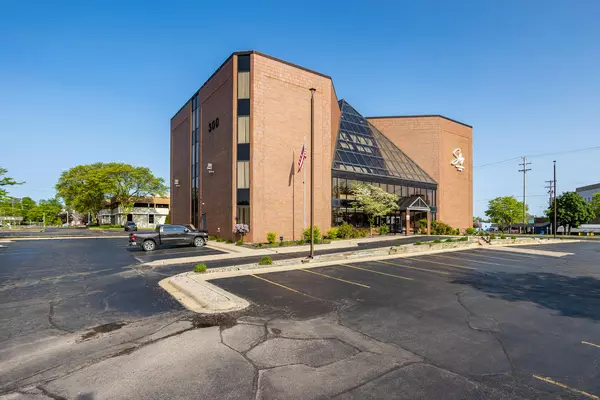 Jackson, MI 49201,300 W 300 W Washington Avenue