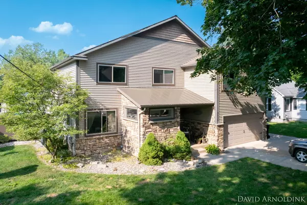 Hudsonville, MI 49426,2325 Riley Court