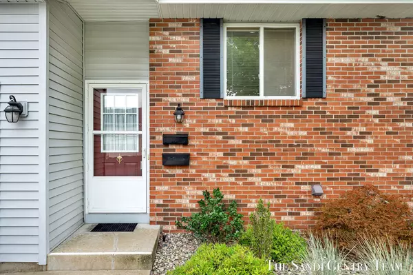 Grand Haven, MI 49417,1502 Meadow Lane