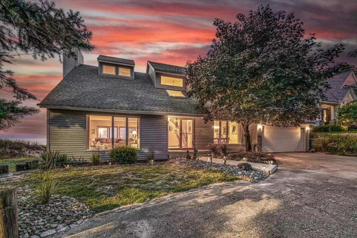 New Buffalo, MI 49117,300 Marquette Drive