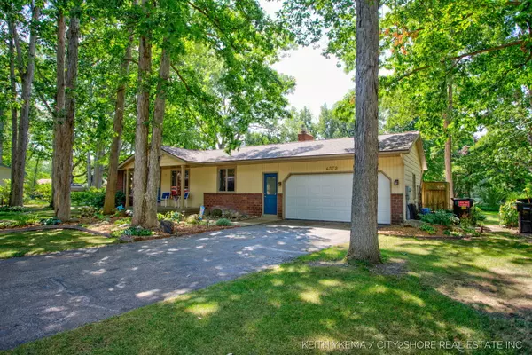 Hudsonville, MI 49426,4372 Shady Oak Court