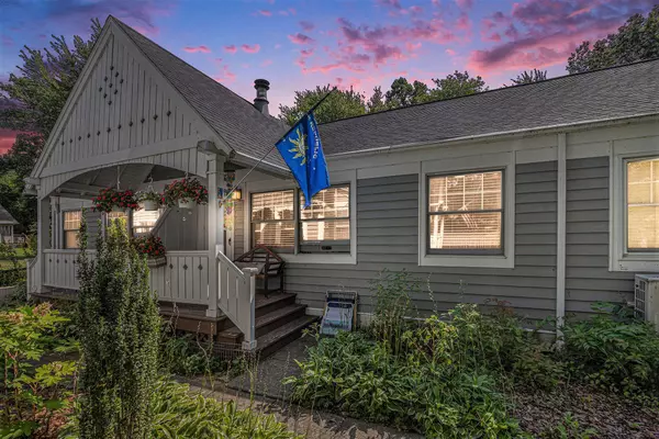 15577 Victor Road #4, Union Pier, MI 49129