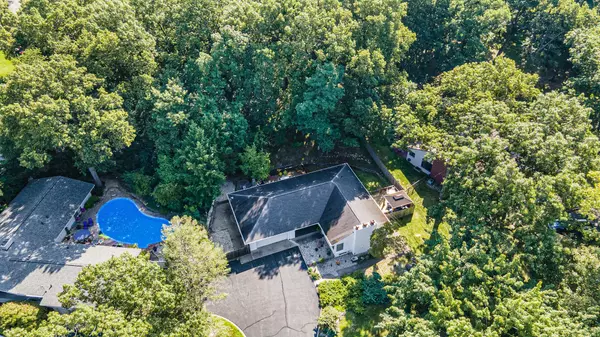 Kalamazoo, MI 49008,4417 Lake Forest Drive