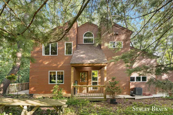 Rockford, MI 49341,3493 Riverwoods NE Drive