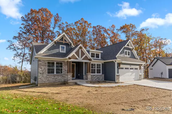 Lowell, MI 49331,1460 Kimber Drive #117