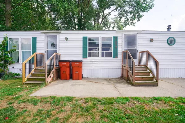 Cedar Springs, MI 49319,414 Sarah NE Street
