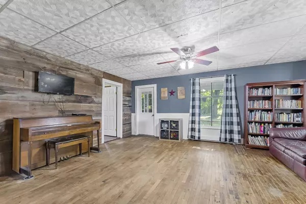 Cadillac, MI 49601,11470 S 39 Road