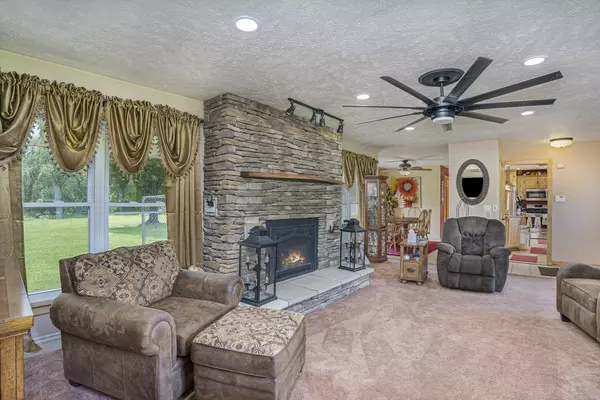 Albion, MI 49224,956 29 1/2 Mile Rd