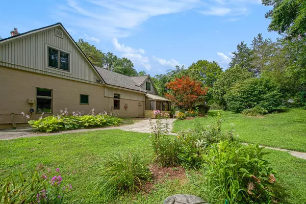 Pinckney, MI 48169,11100 Cedar Drive