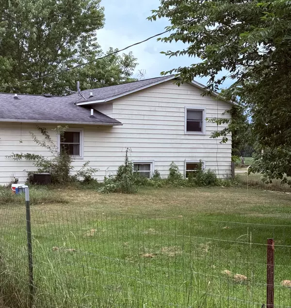 Three Rivers, MI 49093,54539 Buckhorn Road