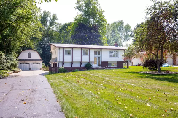 New Boston, MI 48164,36545 Huron River Drive