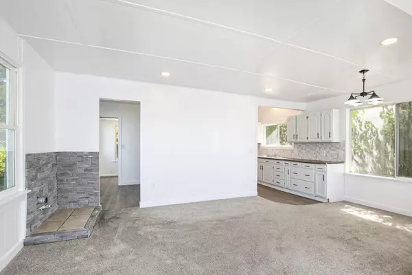 West Olive, MI 49460,10589 Lakeshore Drive
