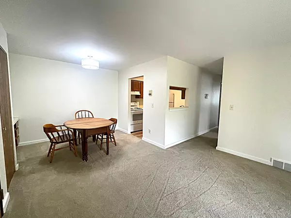 Ann Arbor, MI 48108,3001 Fernwood Avenue #202