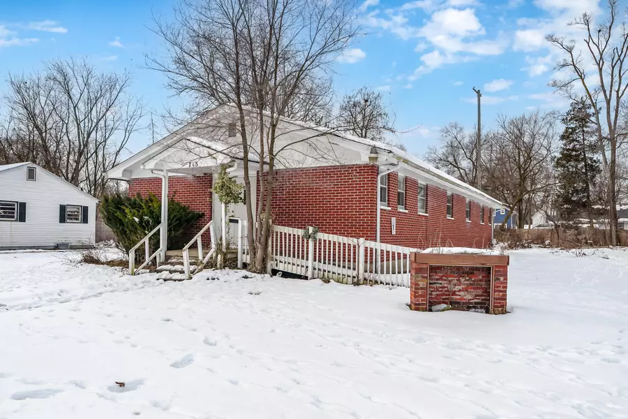 713 Chicago Avenue, Kalamazoo, MI 49048