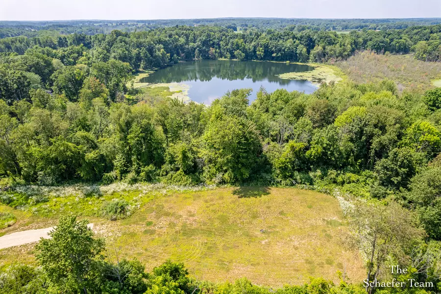 8323 Mcarthur NE Avenue, Belding, MI 48809