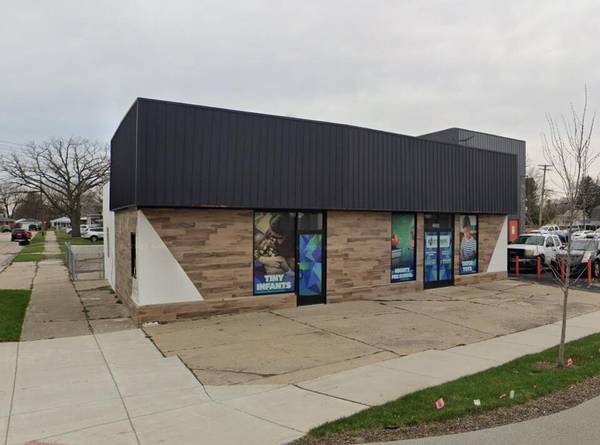 28905 Utica S Road, Roseville, MI 48066