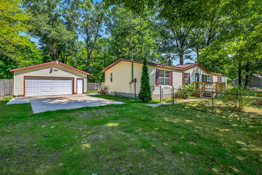 3074 Fenner Road, Muskegon, MI 49445