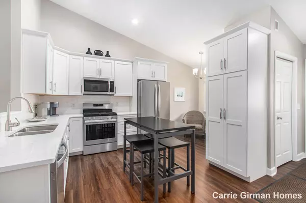 Holland, MI 49424,11492 N Lake Drive