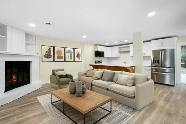 Edwardsburg, MI 49112,25590 Redfield Street