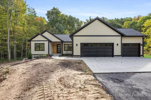 Rockford, MI 49341,11020 Hidden Pond NE Drive