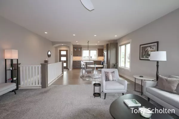 Hudsonville, MI 49426,3499 Eagles Roost Trail #13