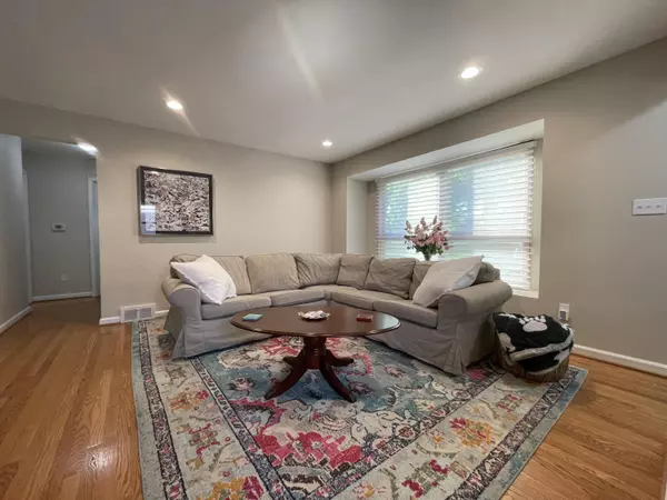 Royal Oak, MI 48073,307 Jeffrey Avenue