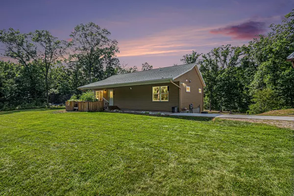 23877 Almy Road, Howard City, MI 49329