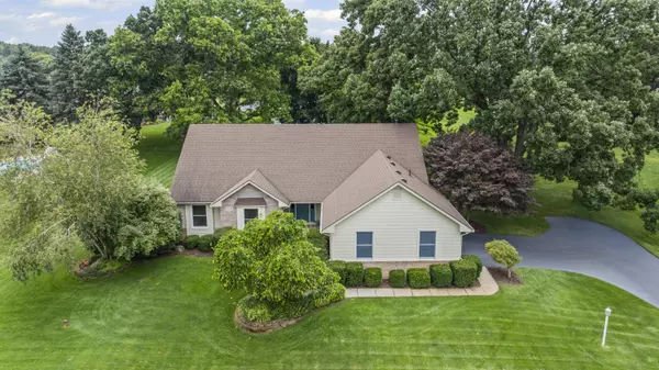 11274 Arrowhead Drive, South Lyon, MI 48178