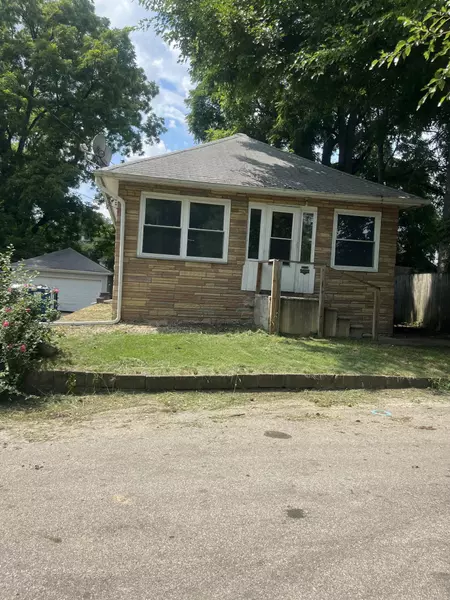 2110 Sunnyside Court, Jackson, MI 49203